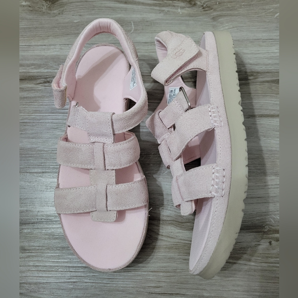 UGG Goldenstar Pink Suede Sandals Size 6